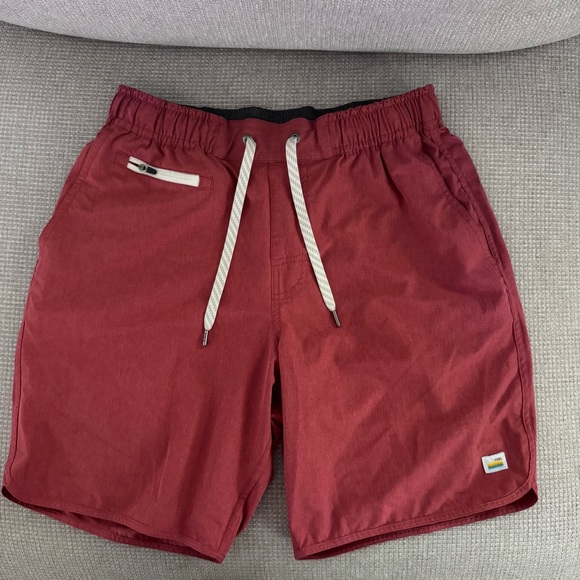 Vuori Other - Vuori Men's Drawstring Red Casual Shorts small